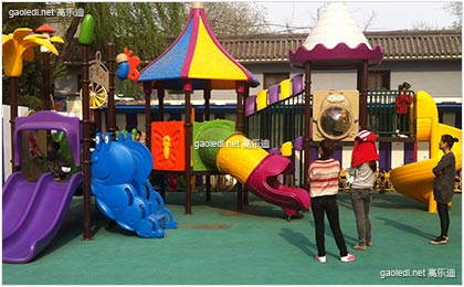 高乐迪与中国音乐学院附属幼儿园合作项目---大型儿童组合滑梯